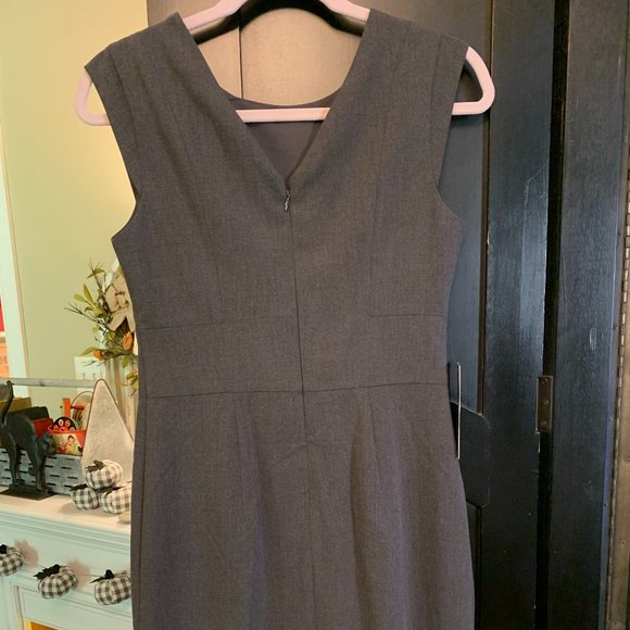 The Limited Stunning Grey Dress - Picture 2 of 5